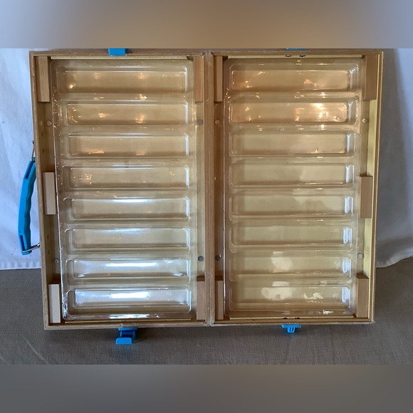 Rare Vintage Thomas Wooden Railway storage/travel case with useable train track - Picture 6 of 10